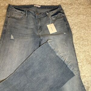 New Ms. Cello Women's  Flared Leg Jeans Size 14 Light Blue Mid Rise